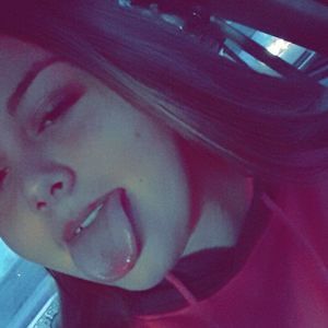 Meet your Posher, Kendra